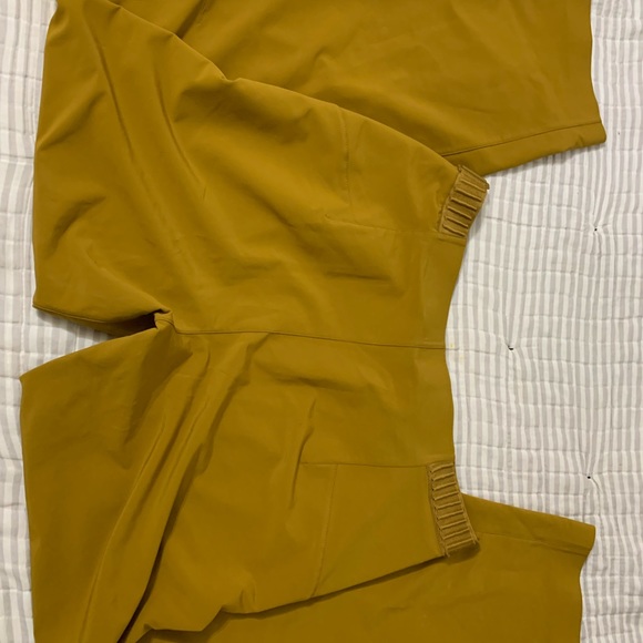 Lululemon Womens Trouser, Mustard Gold, Size 8 NWOT - Picture 6 of 9